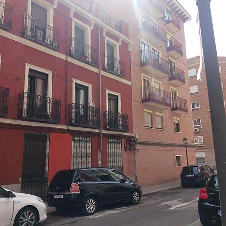 Habitacion En Madrid Apartment Exterior foto