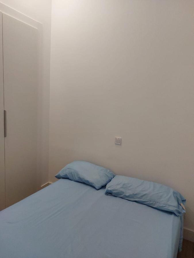 Habitacion En Madrid Apartment Exterior foto