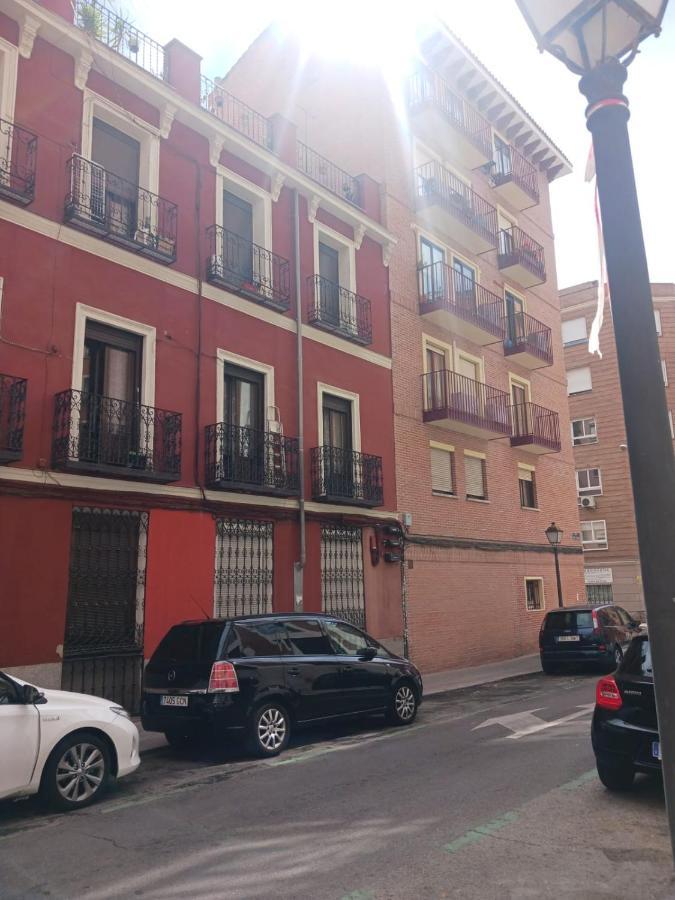 Habitacion En Madrid Apartment Exterior foto
